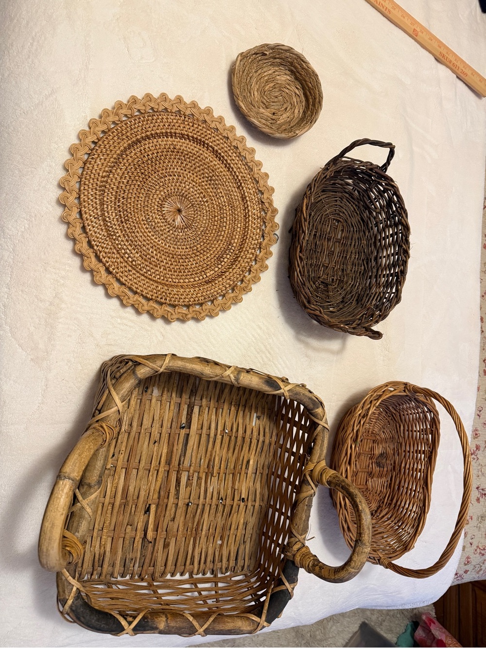 Set of 5 Natural Woven Basket Set - Brown Decorative Home Accents